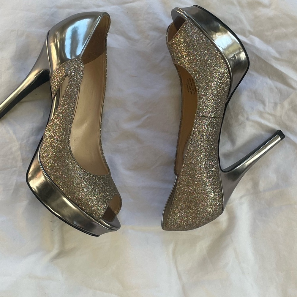 Marc fisher high heels silver